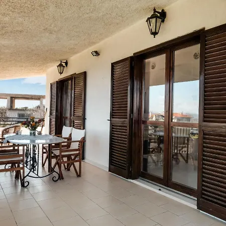 Holiday With Sea View In Paralia Avlidas *
