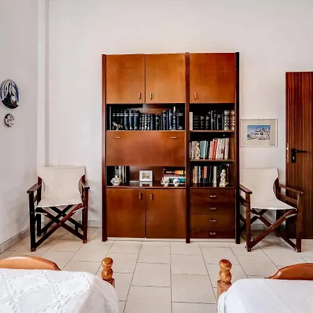 Casa vacanze Holiday With Sea View In Paralia Avlidas *